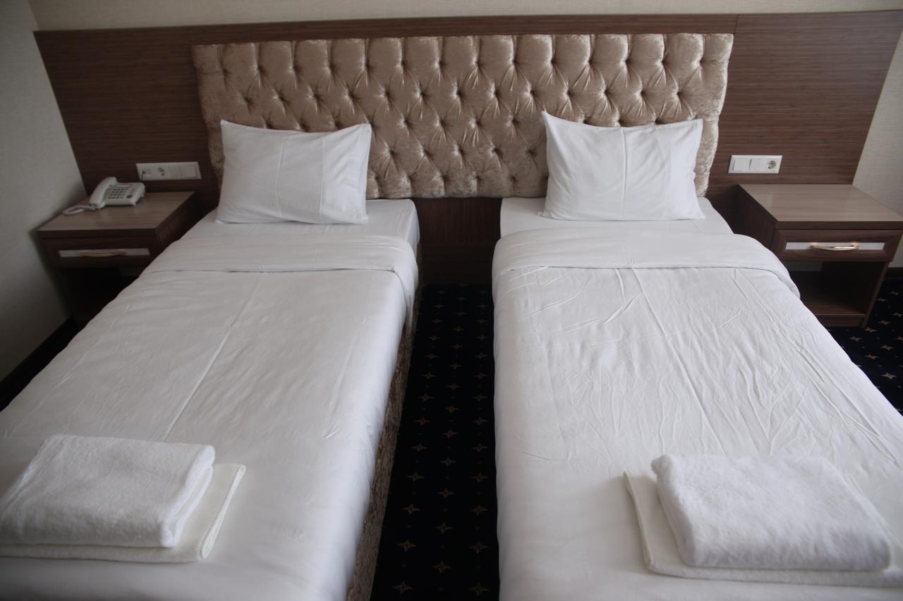 Hotel Khanaka Turkistan Екстер'єр фото