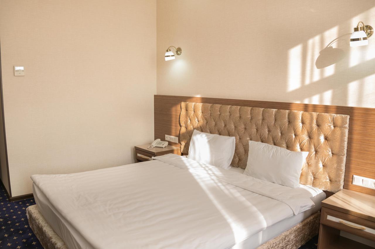 Hotel Khanaka Turkistan Екстер'єр фото