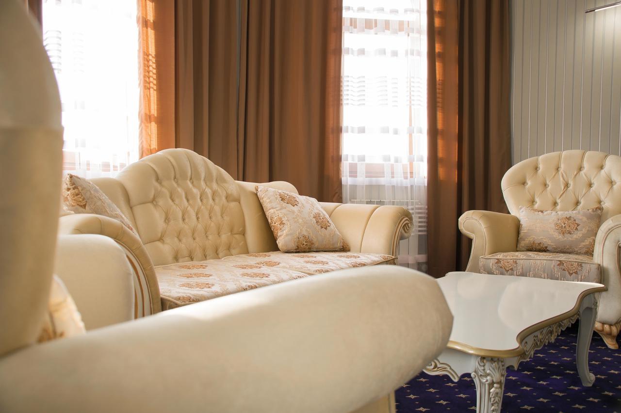 Hotel Khanaka Turkistan Екстер'єр фото